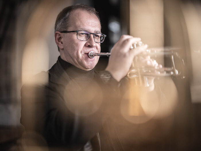 Biografie Adrians Music Corner